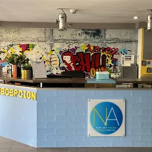  Hostel New Art